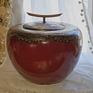 Chinese Red Lidded Ginger Jar Urn Pottery Gold Black Glazed Accents Metal Handle
